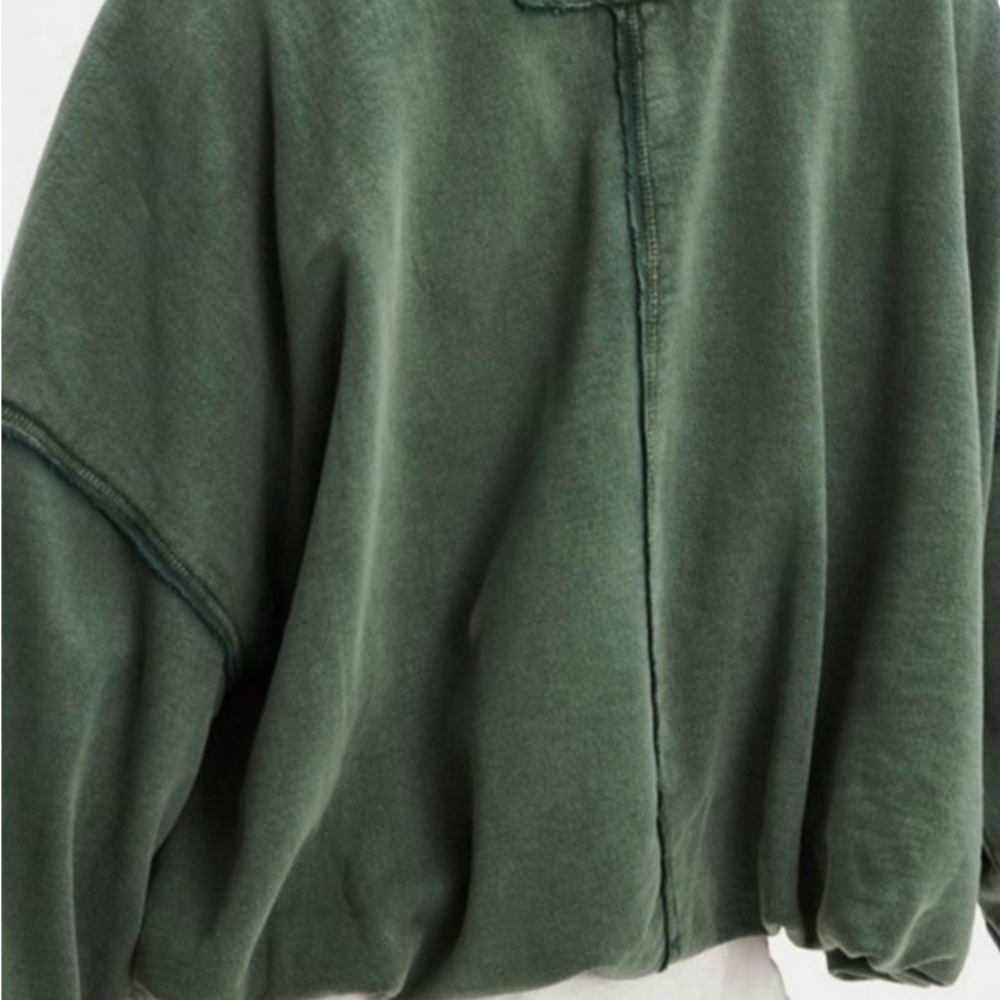 Free People We The Free Bubble Up Pullover. NWOT. Emerald spell - Picture 2 of 4